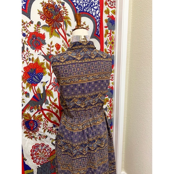 π Stylish modern art dress - Picture 7 of 11